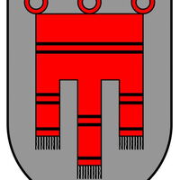 Das Vorarlberger Landeswappen. Auf einem silbernen Schild ruht das mit drei gleich breiten, schwarz befransten Lätzen versehene rote Montfortische Banner, das am oberen Rande drei rote Ringe trägt. Quelle: www.vorarlberg.at