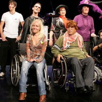 Das Theatergruppe von Reiz präsentiert sich dem Publikum.