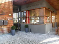 Eingang Gasthaus Frödisch.